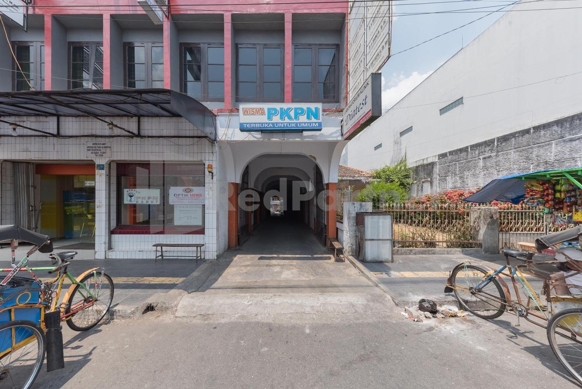 Homestay Pkpn Garut Mitra Reddoorz Exterior foto